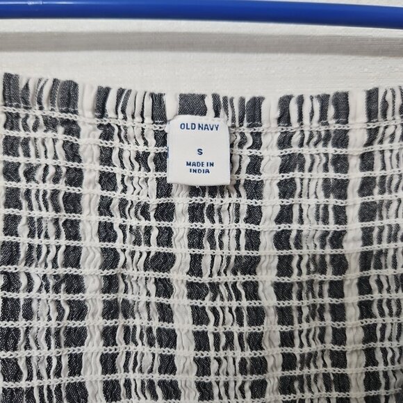 Womens Sz Small Old Navy Stripe Wrap Blouse Gray White V Neck Yk2 Peasant Beachy - Picture 3 of 10